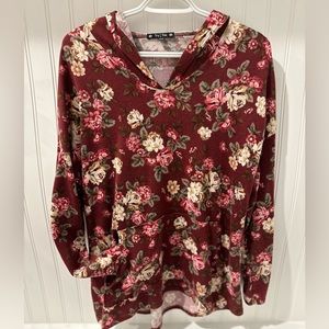 Lightweight floral pullover
